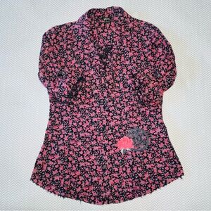 Guess Womens Pink Black Floral Button Down Shirt Roll Tab Sleeve Logo Patch S‎